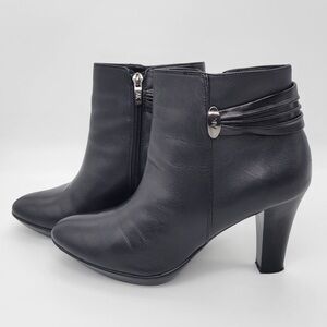 Anne Klein Formal Black Leather Heeled High Ankle Booties Slouch Design Size 8.5